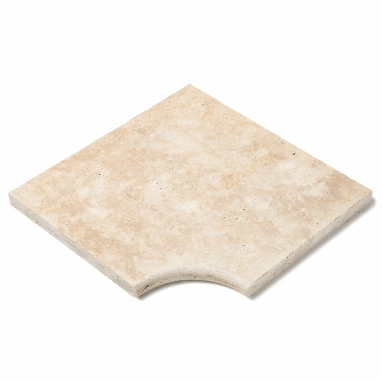 Margelle angle rentrant travertin beige clair 42,5x45,5x3 cm bord 1/2 rond (à l'unité) - ro'ma nature