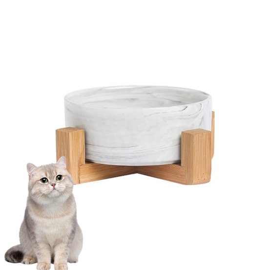 Bol surélevé en céramique et bois pour chat
