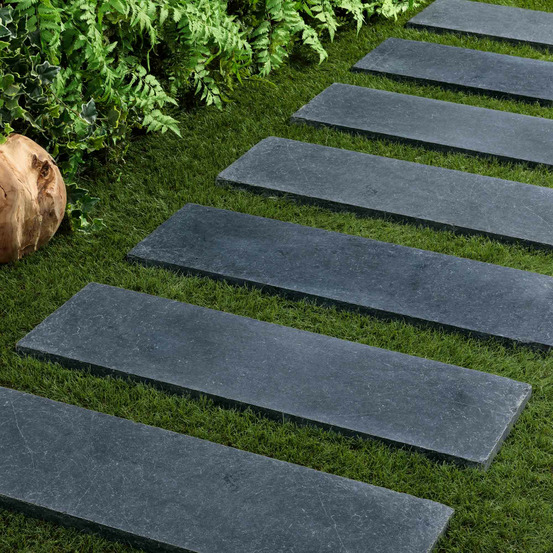 Pas japonais rectangle pierre bleue du vietnam 100x30x3 cm (à l'unité) - ro'ma nature