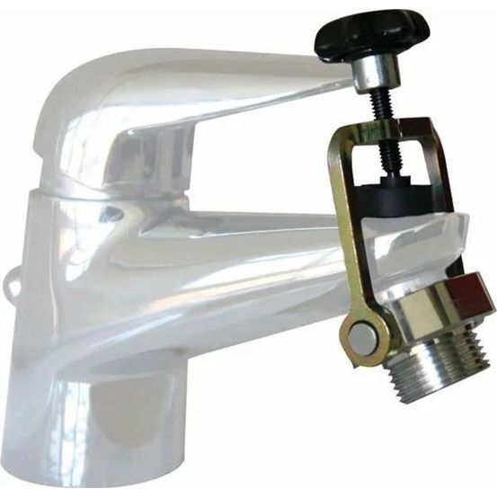 Adaptateur de robinet 'aqualigator', à serrage