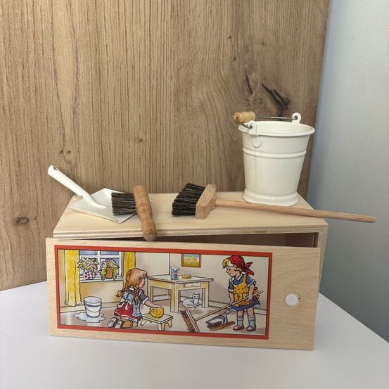 Set à poussière de poupée