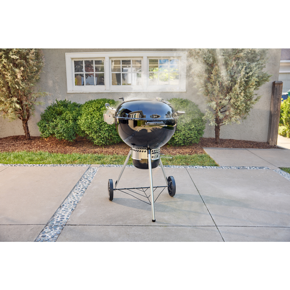 Barbecue à charbon de bois Master-Touch GBS Premium E-5770