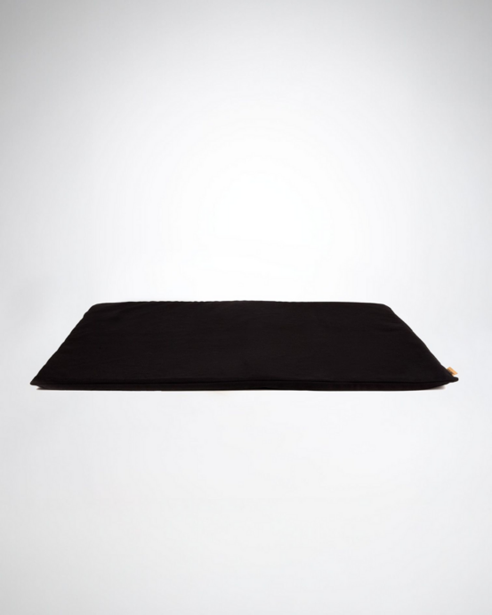 Tapis pattadou noir m : 77 x 62 cm