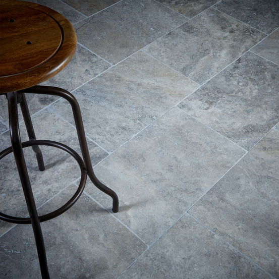 Dallage travertin gris silver 61x40,6x3 cm - extérieur (lot de 1,24 m² 5 dalles) - ro'ma nature