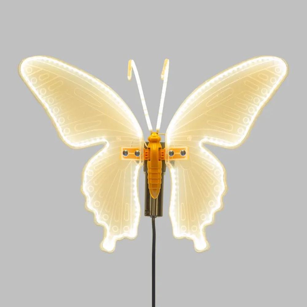Papillon lumineux led 43cm ailes mobiles blanc chaud jaune transparent série bfy lotti
