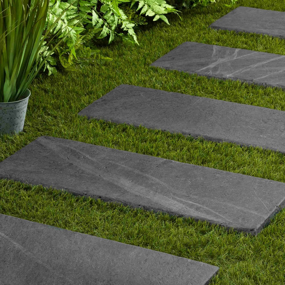 Pas japonais rectangle ardoise noire vieilli 80x30x3 cm (à l'unité) - ro'ma nature