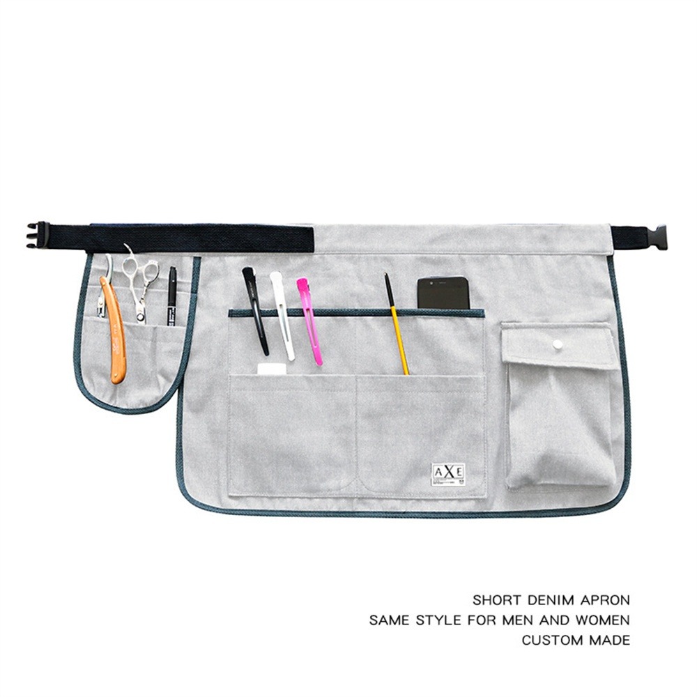 Court pour jardinage ou bricolage, teinte bleu jean et liberty, poches, coutures renfo-blanc