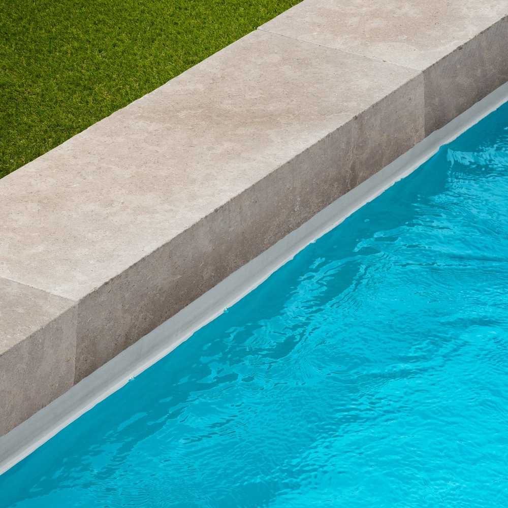 Margelle de piscine pierre d'egypte beige 100x35x15 cm bord droit (à l'unité) - ro'ma nature