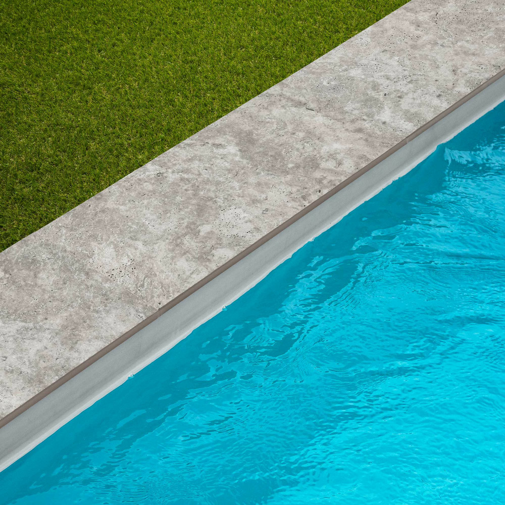 Margelle de piscine effet travertin gris 60x28x2 cm bord droit pietra - ro'ma carrelage