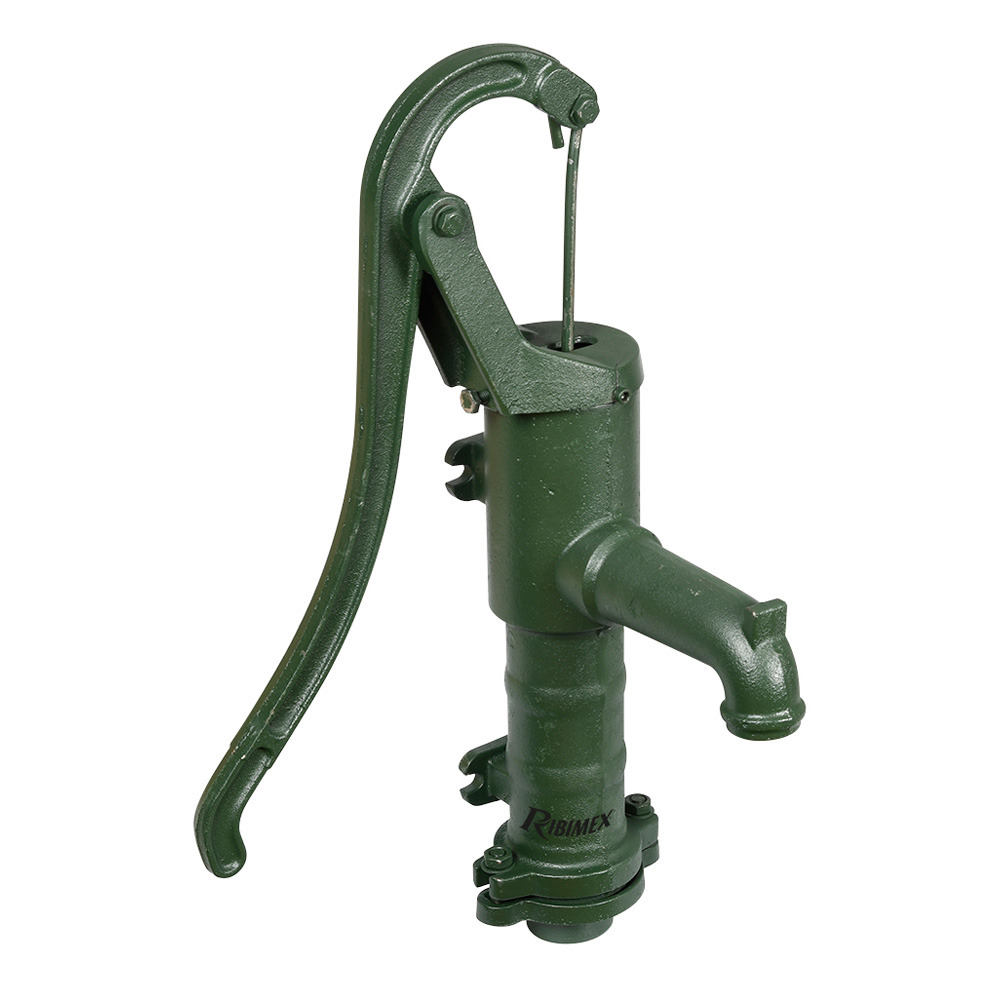 Pompe Ã  bras en fonte murale