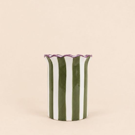 Vase en céramique rayé vert festonné 16x21cm