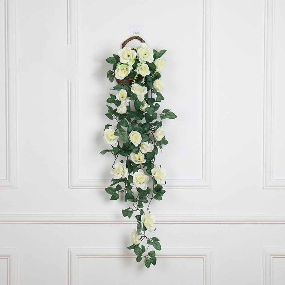 Vinée de roses artificielles avec panier de bambou pour décoration blanc dtopbuyage