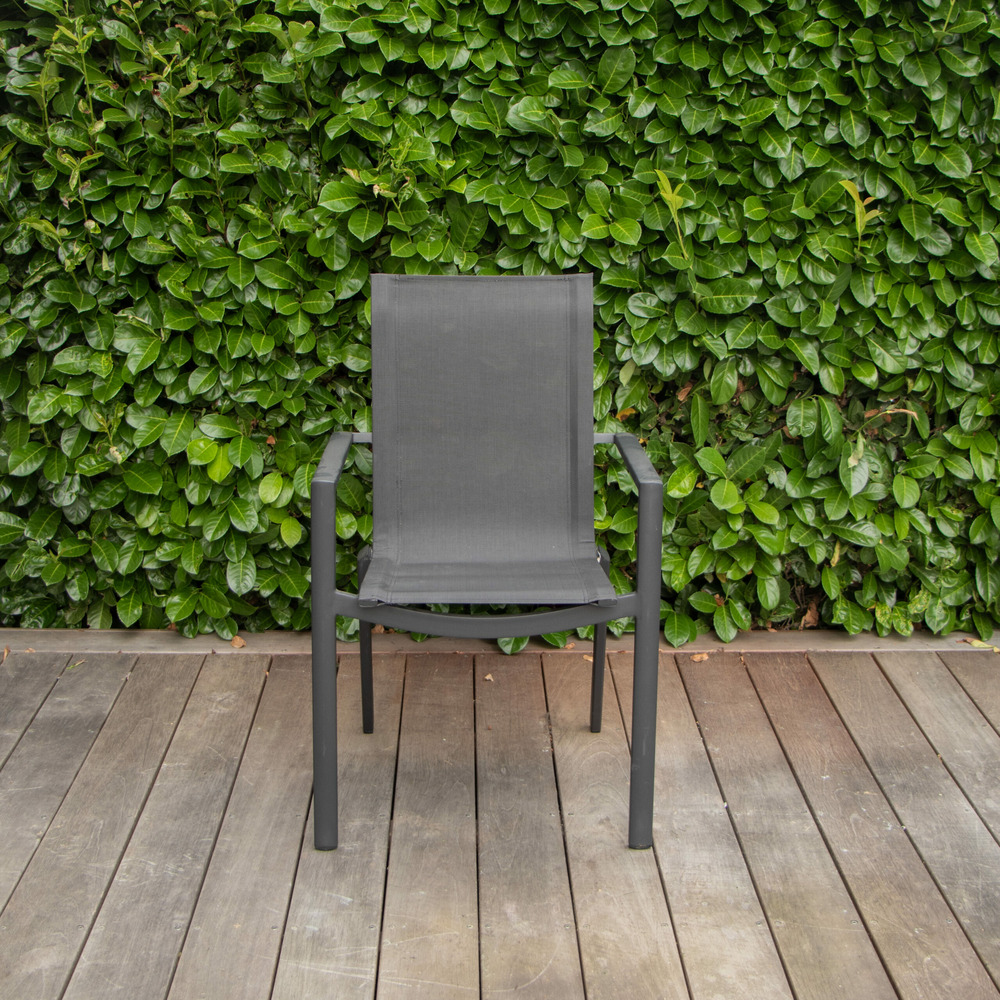 Fauteuil blackstar structure aluminium noire, assise textilène noire