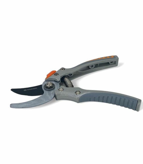 Sécateur à coupe franche 15 mm, lames en acier traité - daewoo dahw-abpr8