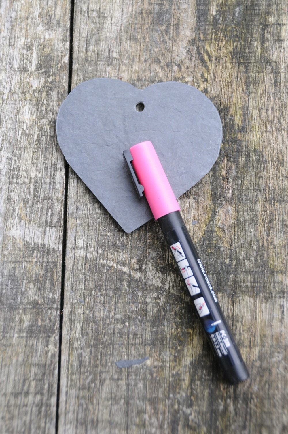 Crayon ardoise 'rose fuchsia' taille étiquette - crayon rose fuchsia