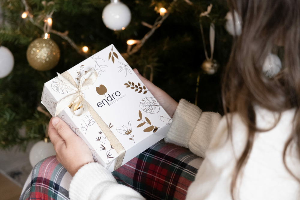 Petit coffret cadeau de noël endro