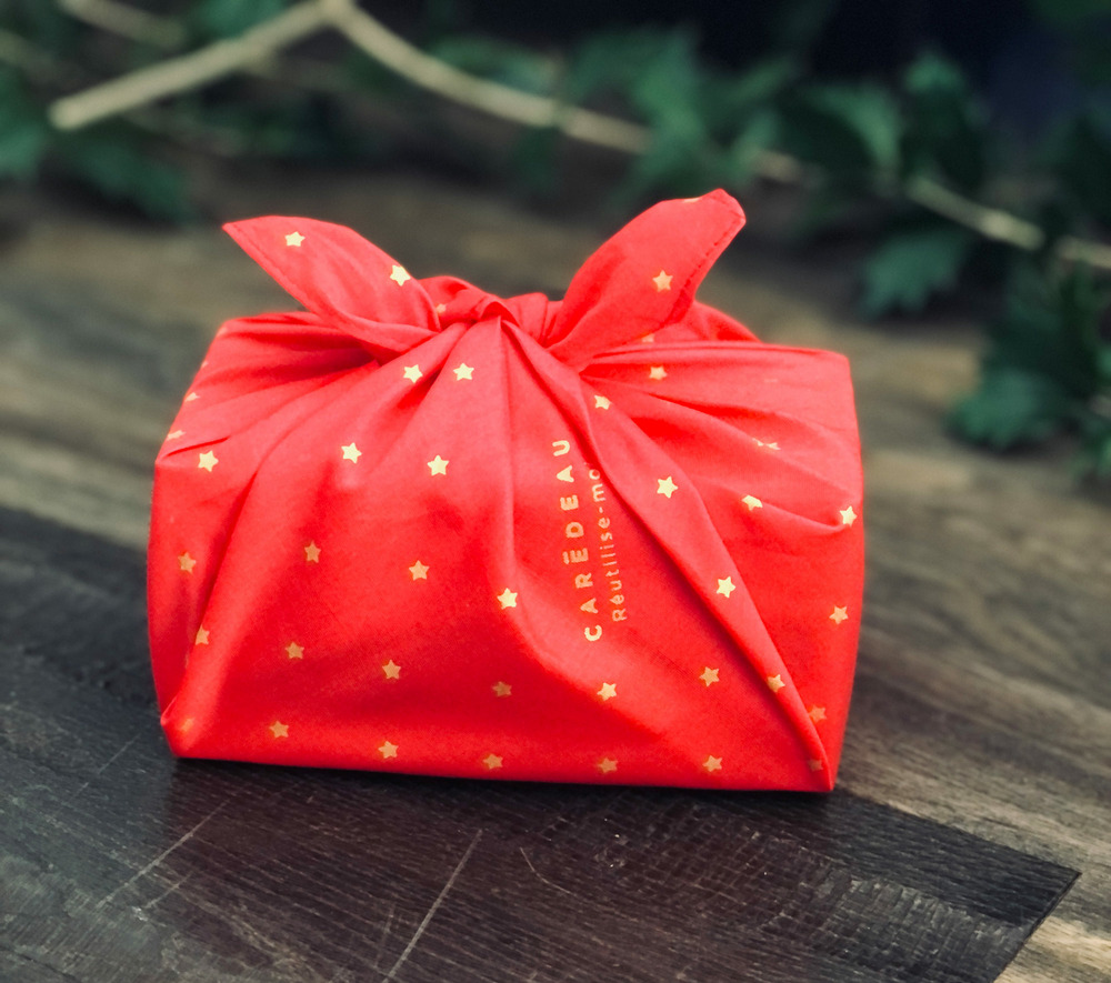 Emballage noël : mes ptits etoiles (taille s) 35x35 cm - rouge coquelicot