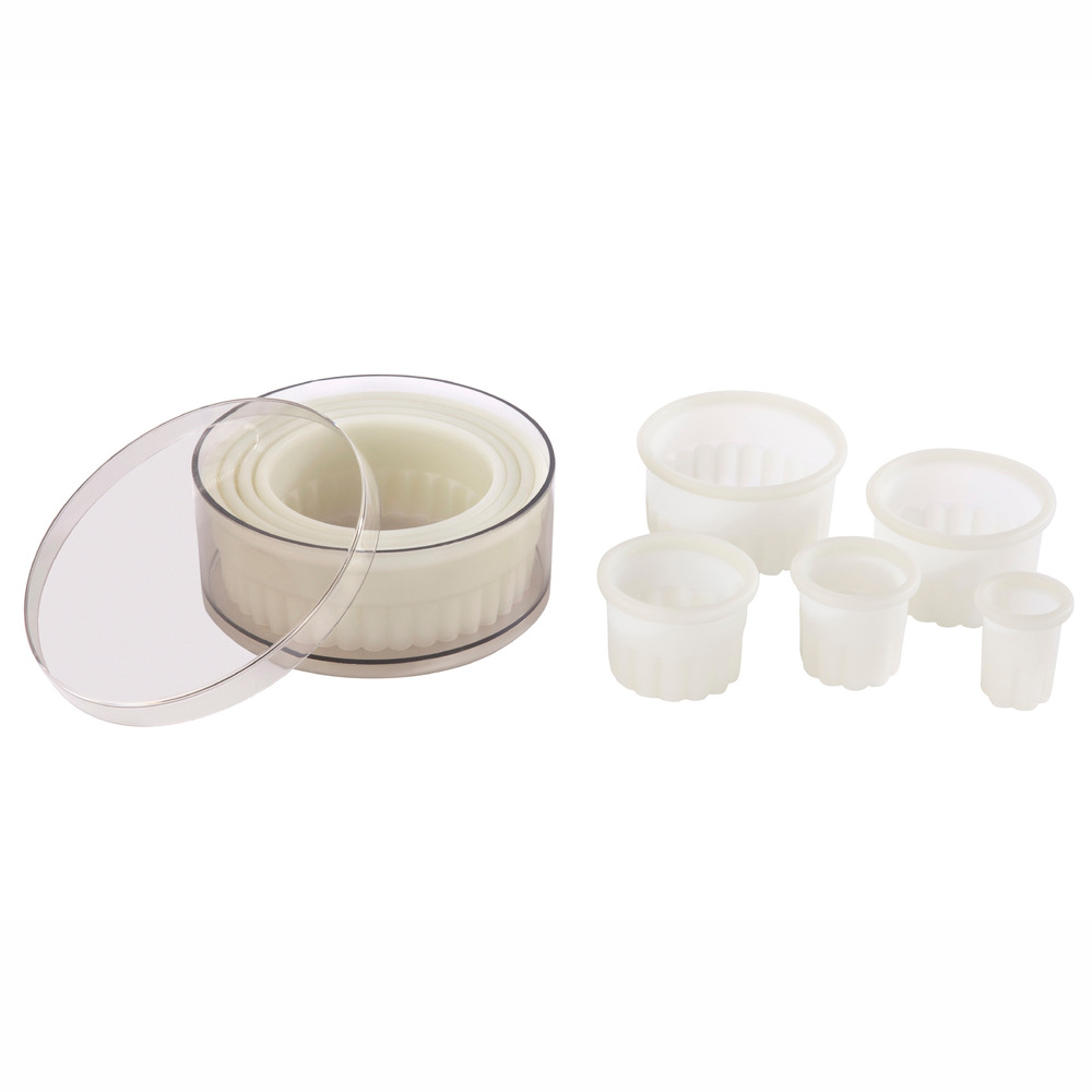 Boîte de 9 découpoirs ronds cannelés en plastique - pujadas