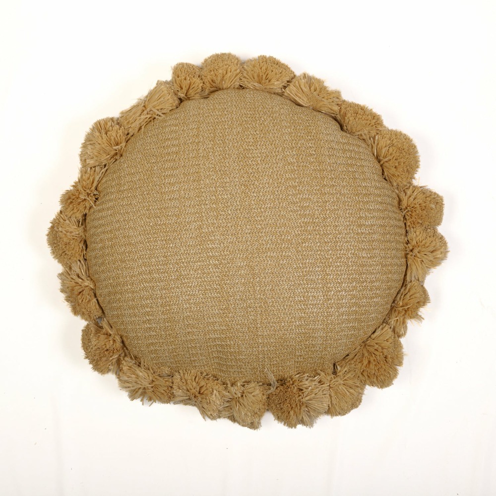 Coussin effet raphia - forme de soleil - 50x15cm