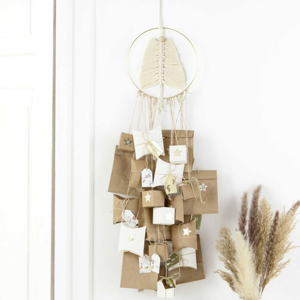 Kit pour faire son propre calendrier de l'avent - macramé