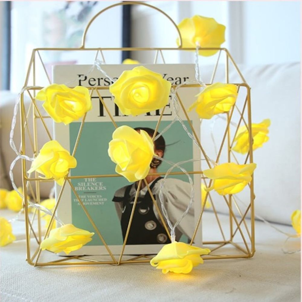Guirlande lumineuse - roses jaunes - 7m50 - piles