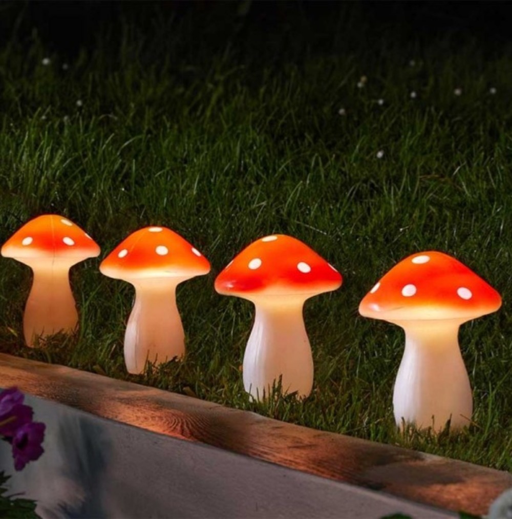 Lampes solaires champignons féériques sur piquets - lot de 4