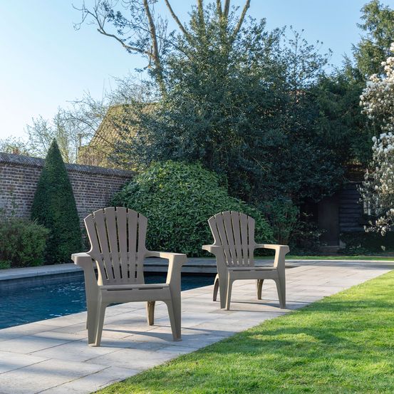 Lot de 2 fauteuils adirondack de jardin en résine empilables taupe