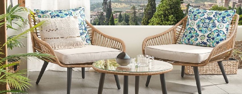 table chaises