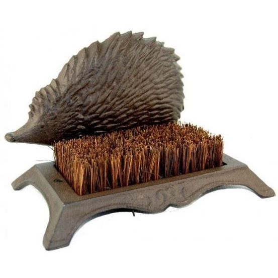Brosse nettoyage chaussure en fonte et fibre de coco hérisson