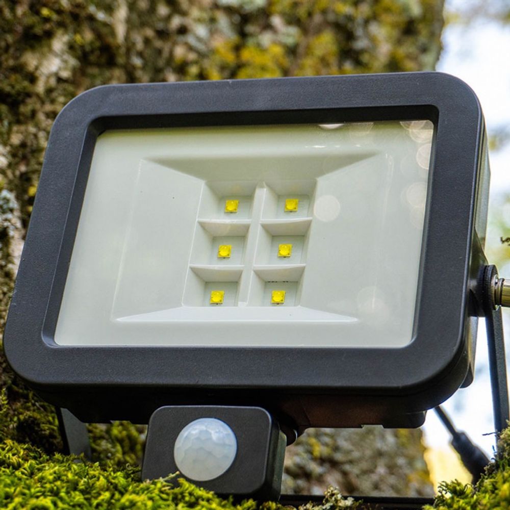 Lampe Solaire Extérieure Radar 1000 Lumens – IP44, Détecteur Mouvement, 2 Panneaux Inclinables