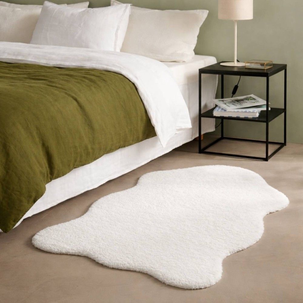 Descente de lit fausse fourrure blanche 90x60cm