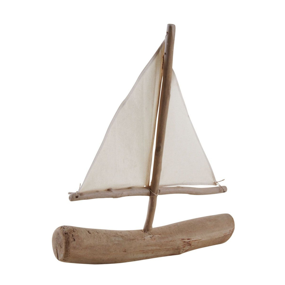 Bateau en bois flotté