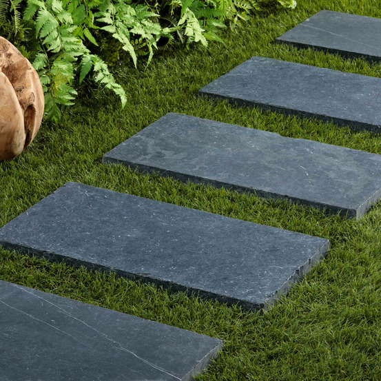 Pas japonais rectangle pierre bleue du vietnam 60x30x3 cm (à l'unité) - ro'ma nature