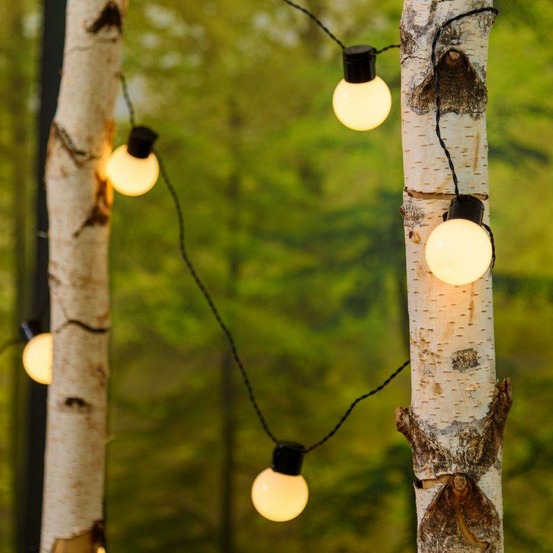 Guirlande guinguette solaire 6m 15 ampoules superled g50 blanc chaud opaque pas cher lotti