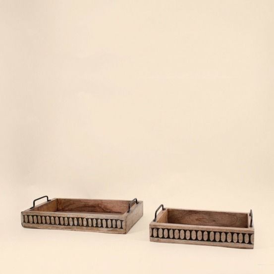 Set de 2 plateaux en bois avec poignées