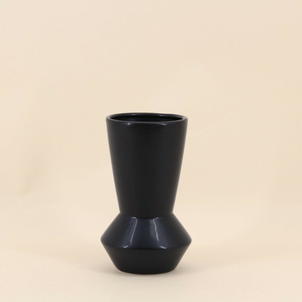 Vase en dolomite géométrique noir 20cm