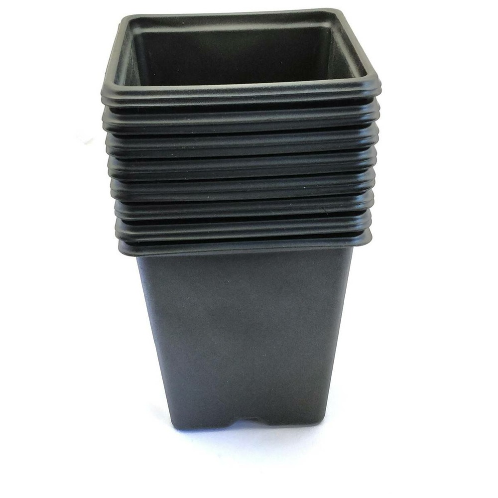 Pack de 15 godets carrés noir en plastique 9cm