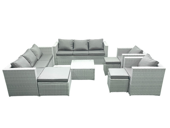 Salon de jardin en rotin avec 2 fauteuil table basse carrée 3 tabourets gris clair mixte