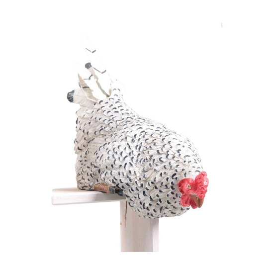 Poule avec queue en métal assise sur le bord 23 x 14 x 24 cm