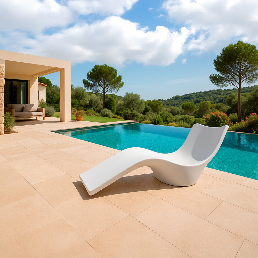 Lettino de jardin en plastique blanc resistant aux intemperies ideal piscine