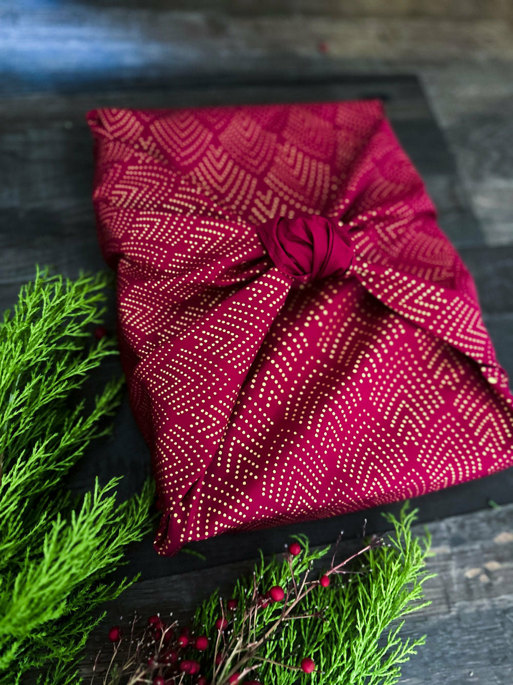 Emballage furoshiki 100% coton : les paons aux plumes dorées (taillem)