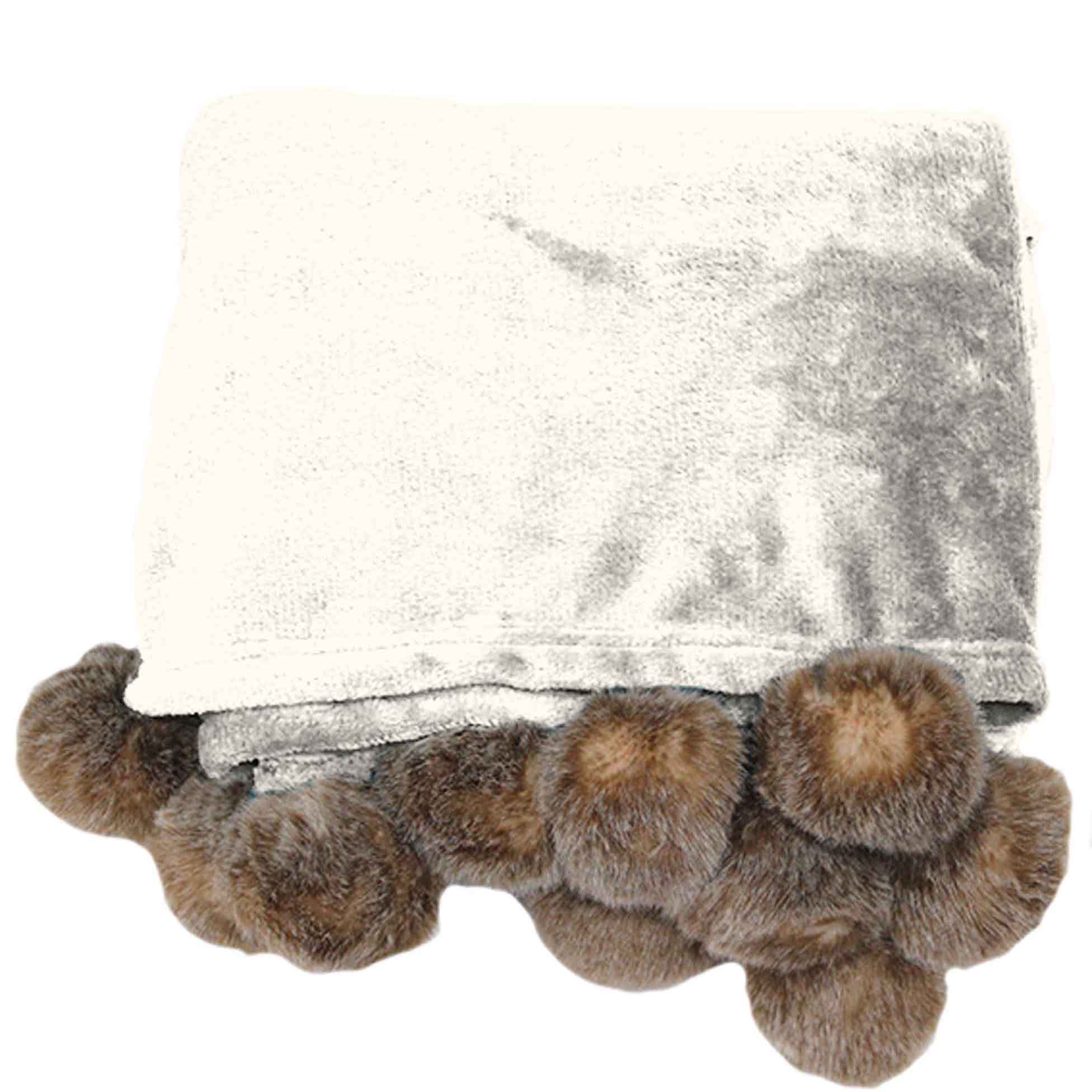 Plaid pompons collection snowy
