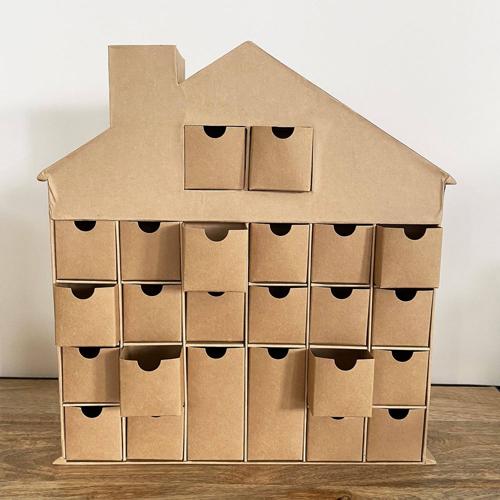 Calendrier de l'avent maison en papier mâché à faire soi-même