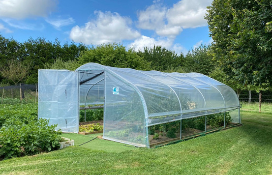 Serre tunnel de jardin - 22,5m² - 5 x 4,5m - pieds droits - aérations latérales - 5ème saison - les serres tonneau