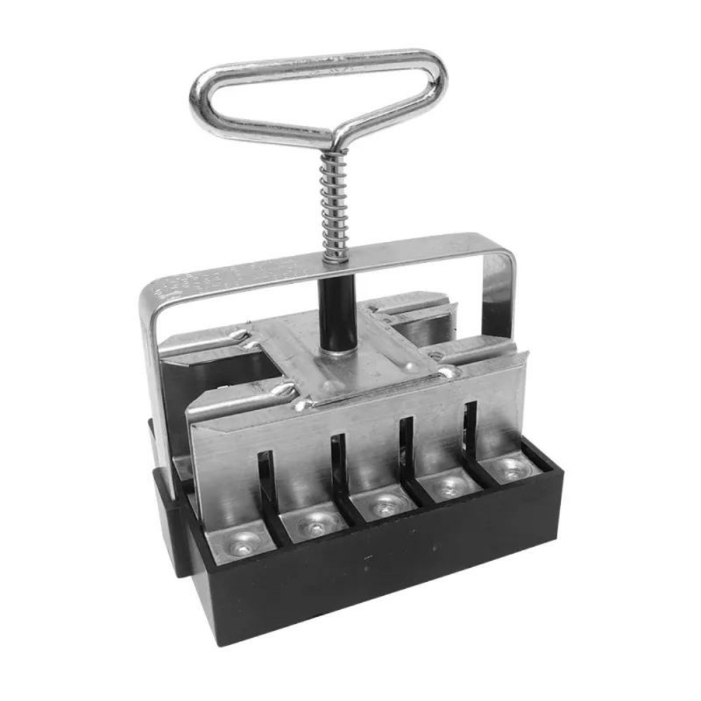 Presse-mottes acier 20 mottes – semis écologiques et précis