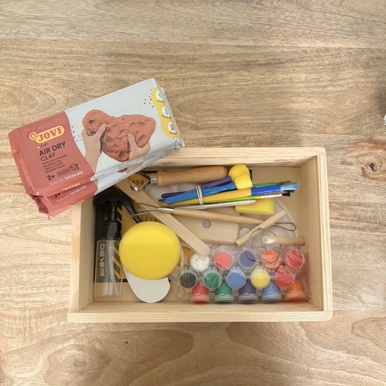 Kit poterie : coffret argile terracotta + ustensiles + peinture