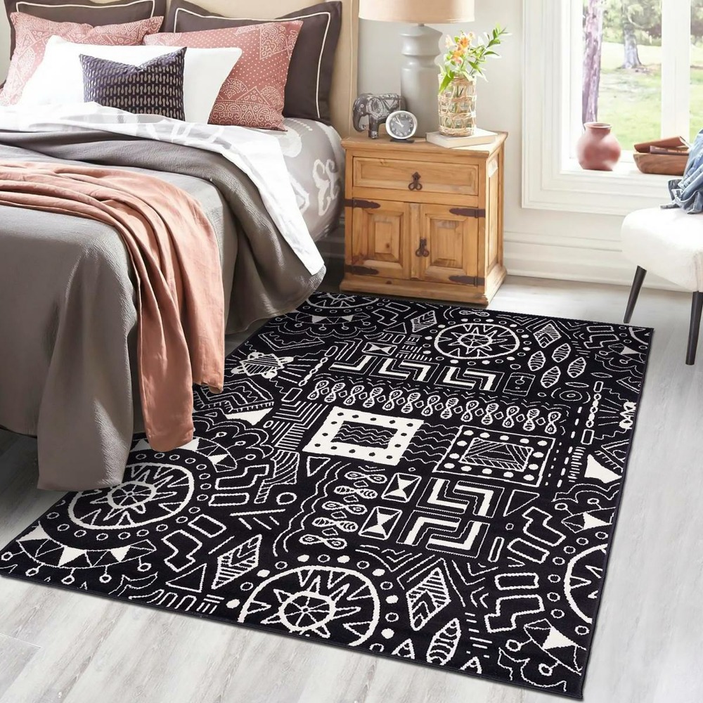 Tapis chambre 60x110 tissé noir rectangle motif ethnique lyn1 motif