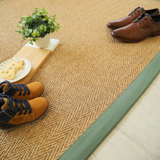 Tapis en sisal naturel - veracruz chevron - ecru et vert olive - 80 x 150 cm