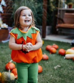 Premiers pas pour la fête d'Halloween des petits