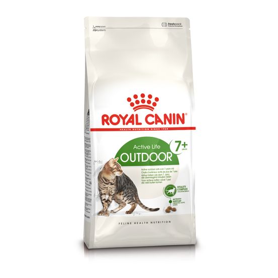 Croquettes chat senior Royal Canin Outdoor 7+ : 2 kg